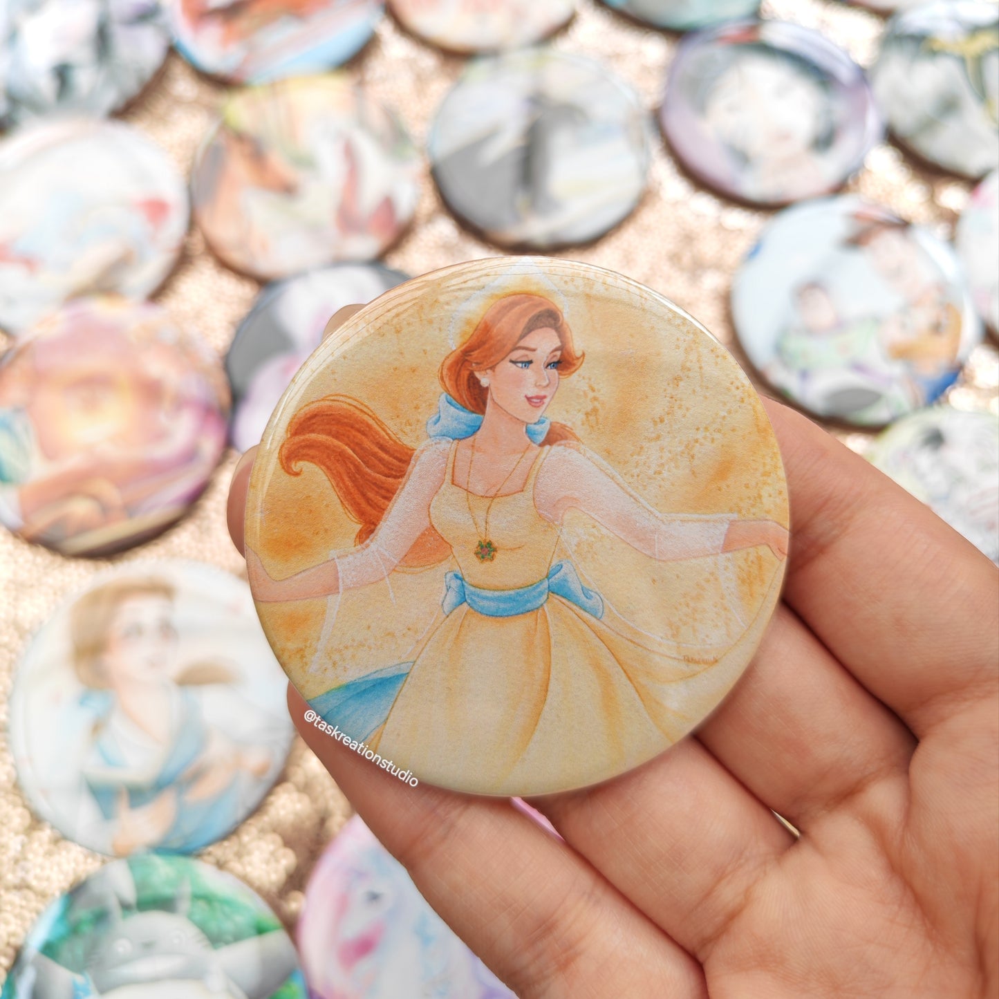 December Dream Button Badge Accessory
