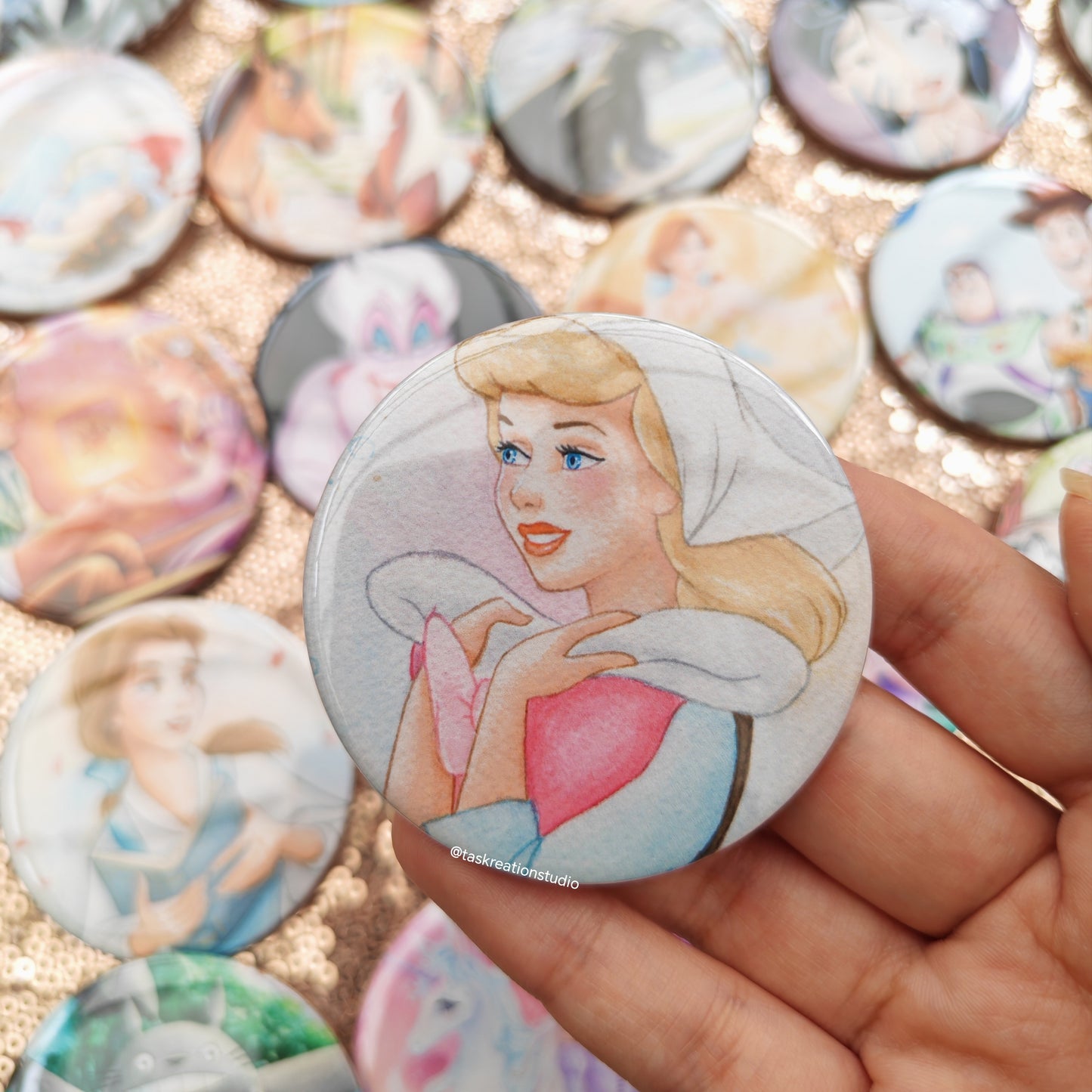 Cindy Heroine Button Badge Accessory